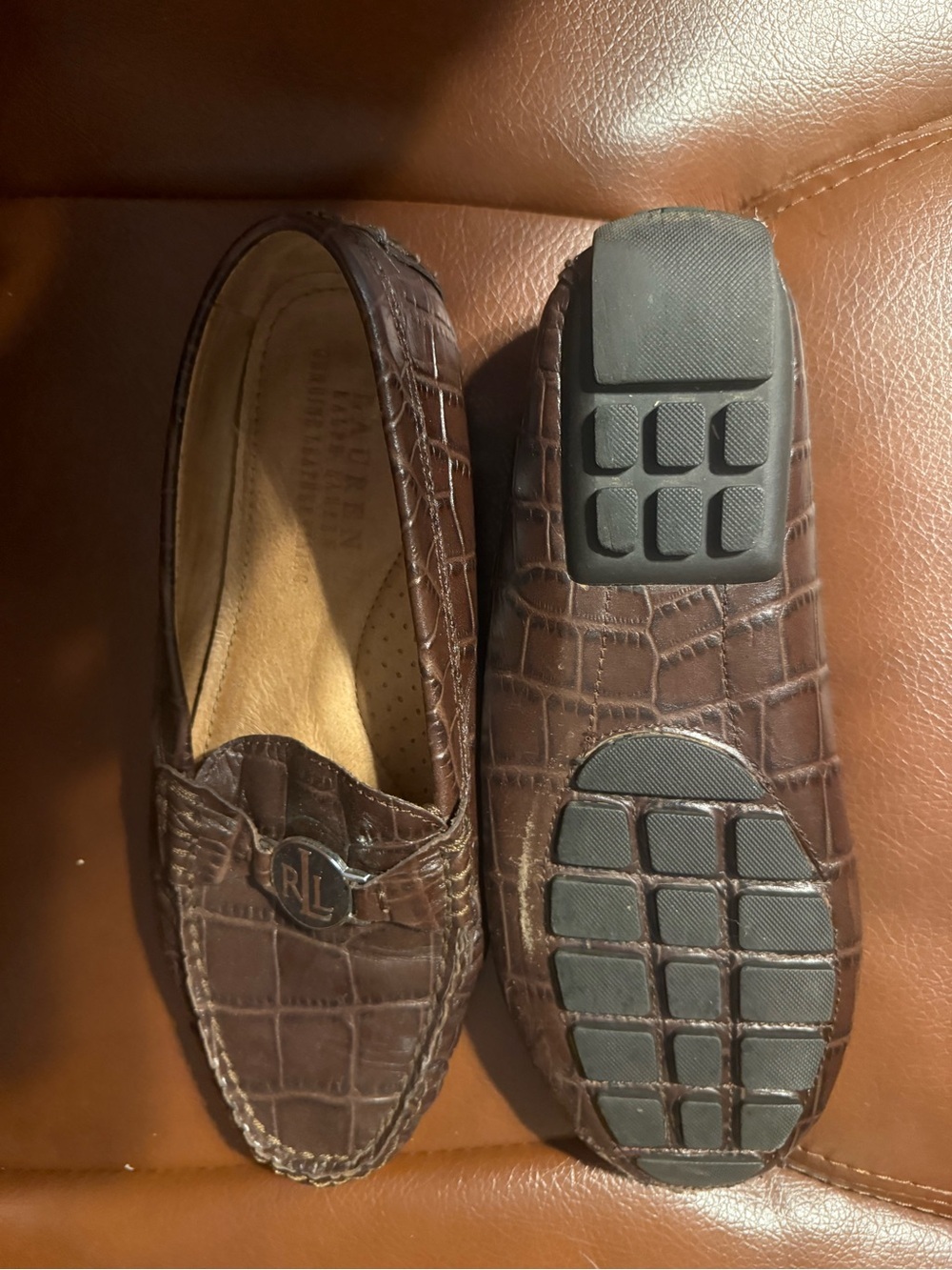 Lauren Ralph Lauren leather driving moccasins 7.5 Fair condition - Picture 3 of 5